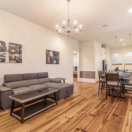 Hosteeva 3 Bedroom Cottage Close To St Charles 5 M Ride To Fq 뉴올리언스 외부 사진
